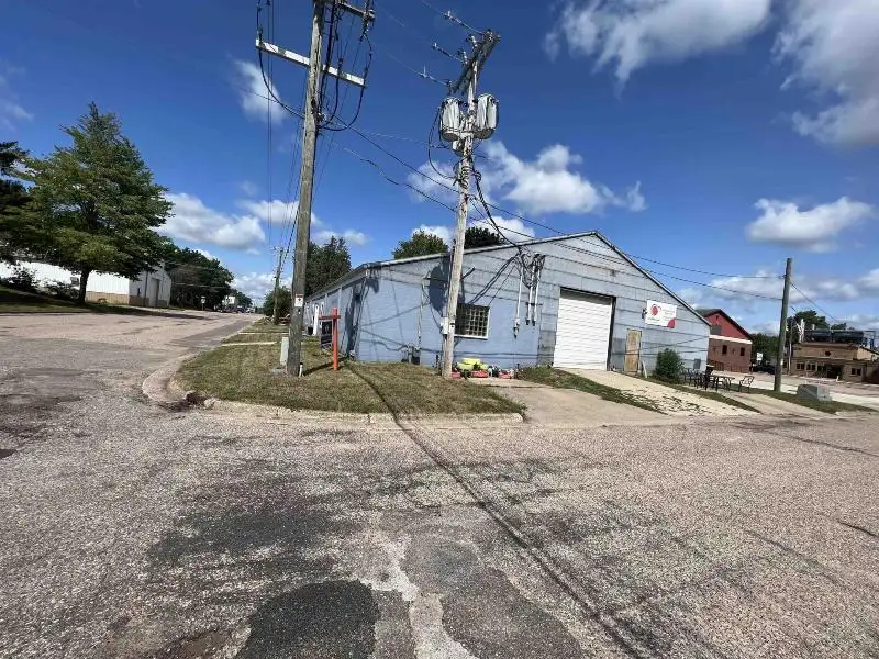 Versatile Mixed-use Property with Office Space and Storage in Residential Area