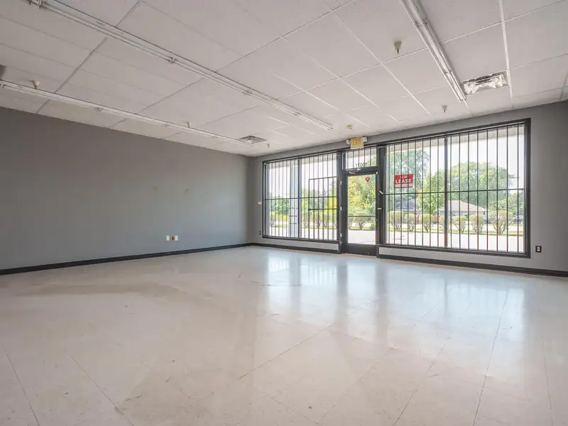 Prime 1,500 Sf Retail Space for Lease in Portage at High-traffic Corner