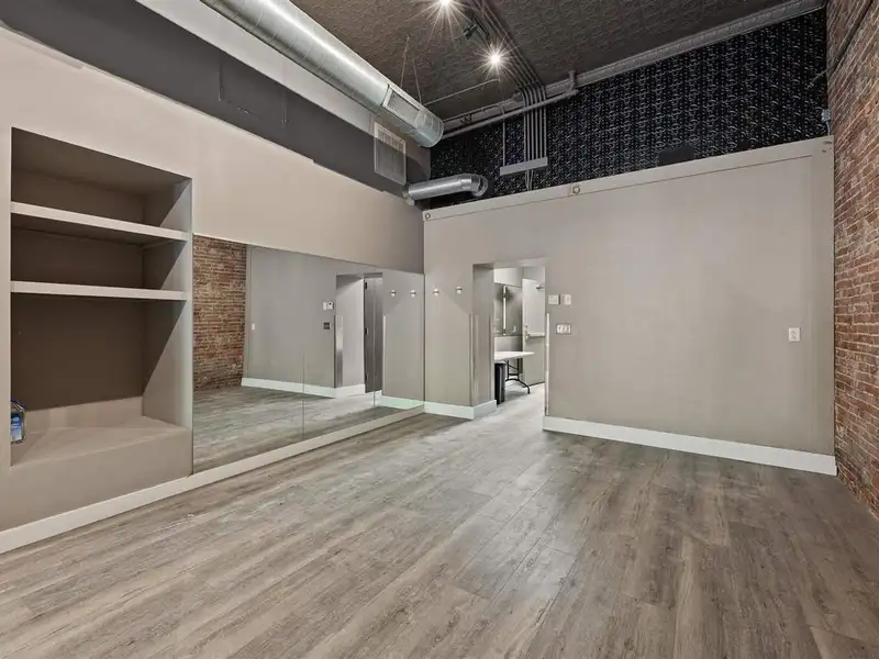 Turn-key Commercial Space for Lease in Downtown Iowa City, 1,900 Sf with Hood and Coolers