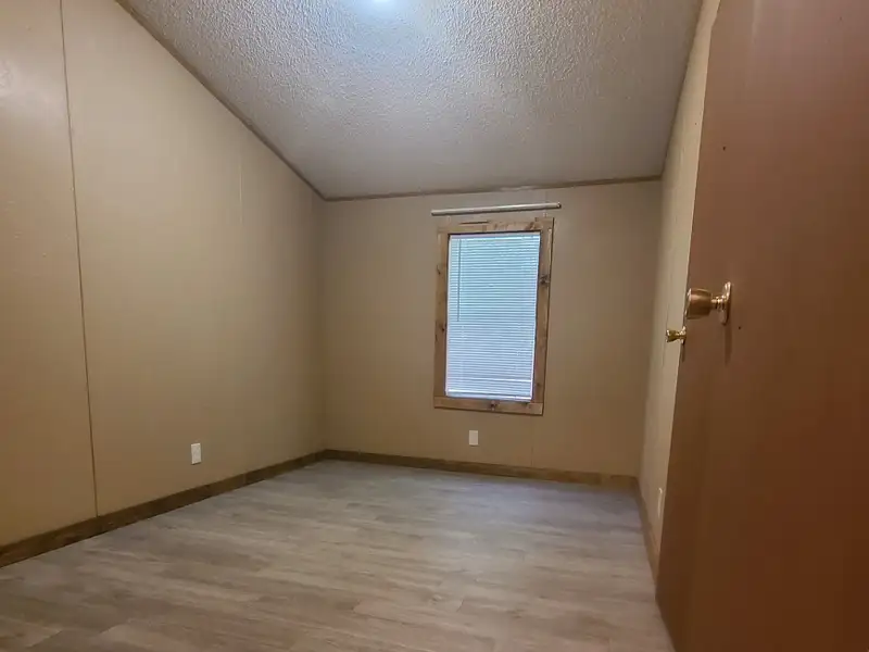 Income-producing Duplex in Ingram, Tx with Positive Cash Flow and Privacy Fencing