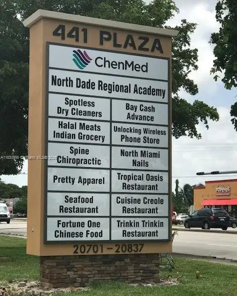 Second-generation Restaurant for Sale in High-traffic Miami Gardens Plaza