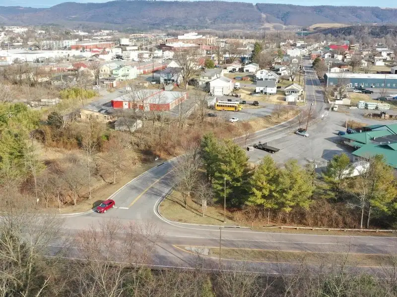 Historic Commercial Building on 2.4 Acres Near C&o Canal, Ideal for Restaurant or Brewery