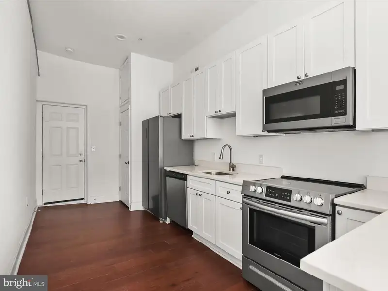 Fully Renovated Six-unit Property in Mount Vernon, Baltimore with Modern Finishes and Parking