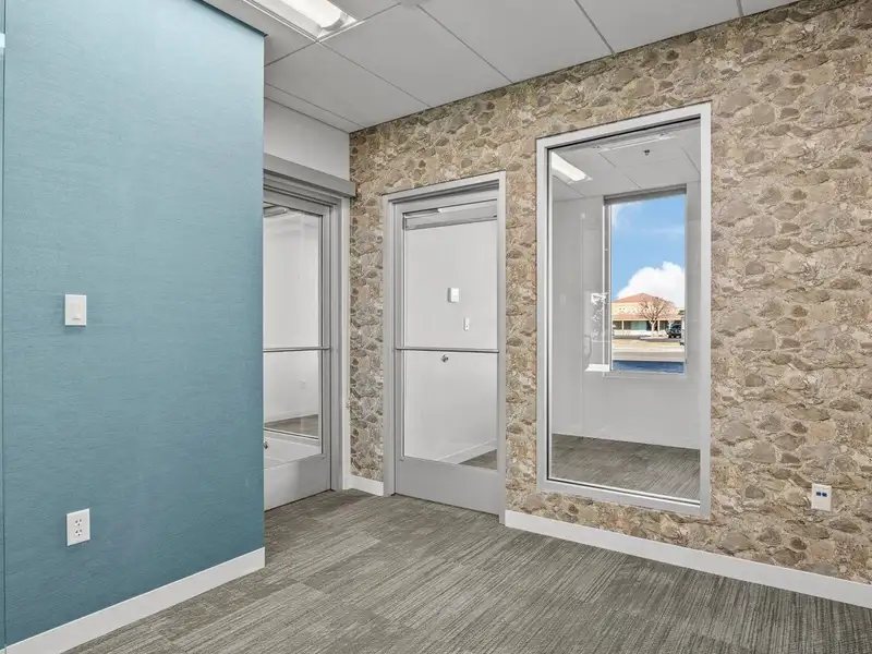 Class a Executive Office Suite for Lease at the Vault, 600 Sf with Amenities