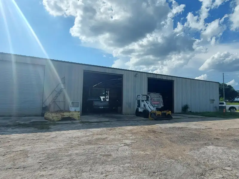 Commercial Property with Warehouse and 10.94 Acres on High-traffic State Rd 46, Mount Dora