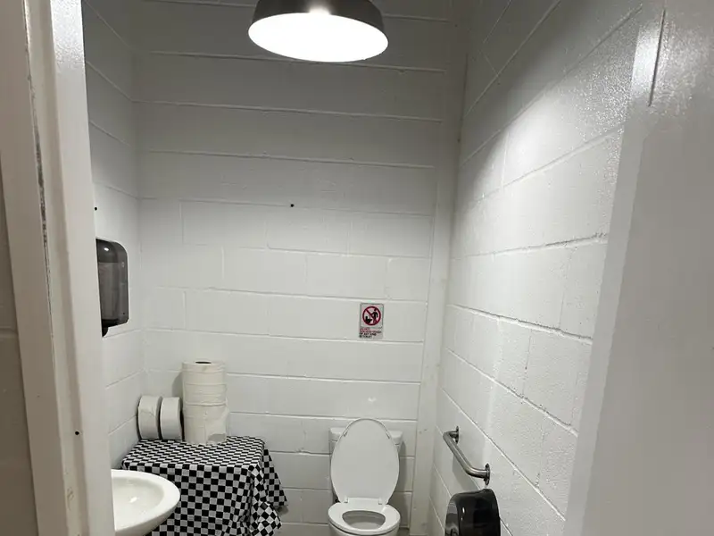 Commercial Restaurant with Rv Hookups and Additional Lot Near I-40 Exit 152
