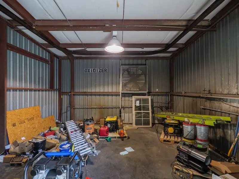 Versatile Commercial Property with Office, Showroom, and Warehouse in Lowndes County
