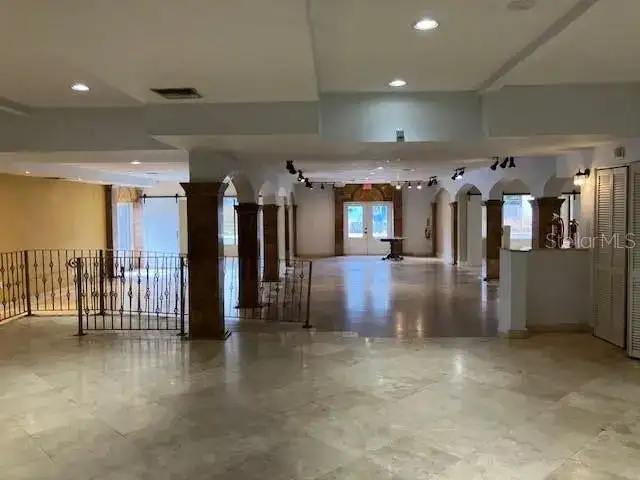 Free-standing Retail Space in South Tampa Palma Ceia, High Traffic Location
