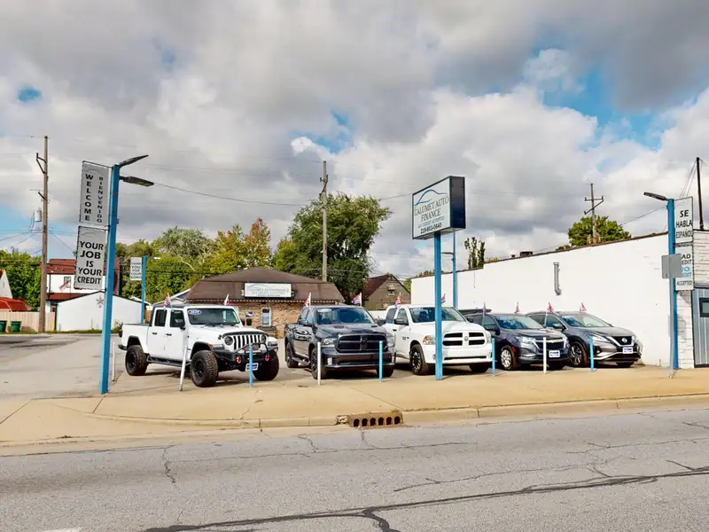 Versatile 870 Sq. Ft. Commercial Property on Calumet Ave, Hammond, In