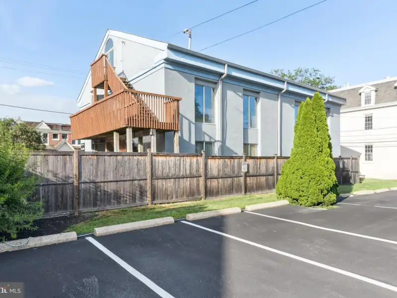 Versatile 5,000 Sq Ft Office Building in Central Media, Pa with Potential for Conversion