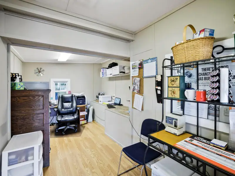 Versatile 9,940 Sq Ft Mixed-use Building on Congress Street, New Market, Shenandoah Valley