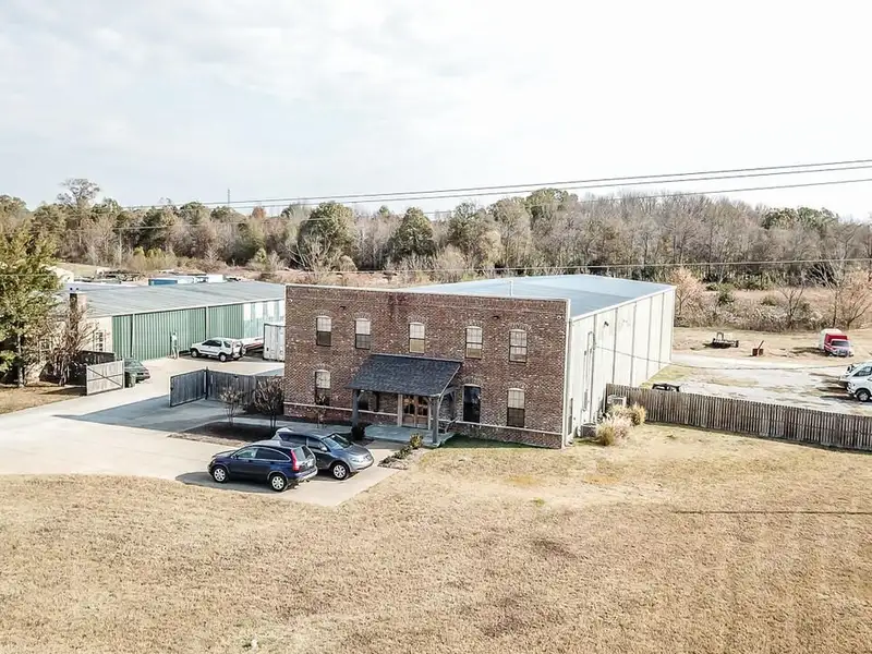 Light Industrial Property for Sale in Marshall County, Tn - 10,000 Sq Ft on 3 Acres