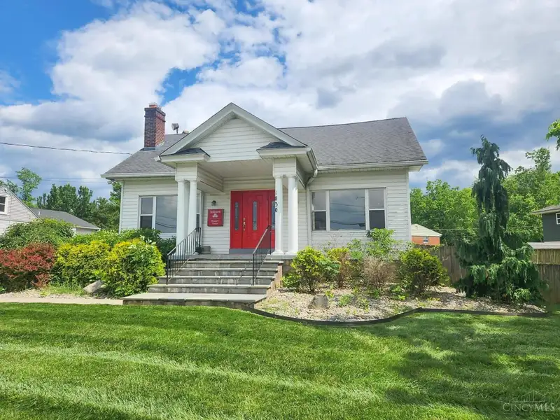 Versatile Commercial Building with Apartment in Prime Milford Location on St Rt 28
