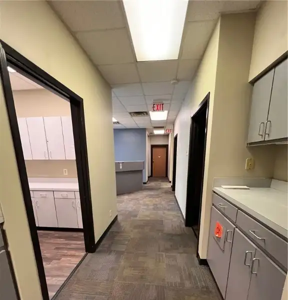 Commercial Space for Lease - Former Dental Clinic, $18/sf + Cam, Prime Location