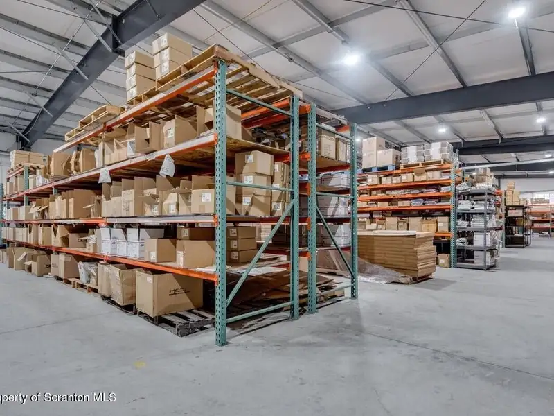 Warehouse Building with 10,000 Sq Ft Space on Purdytown Turnpike