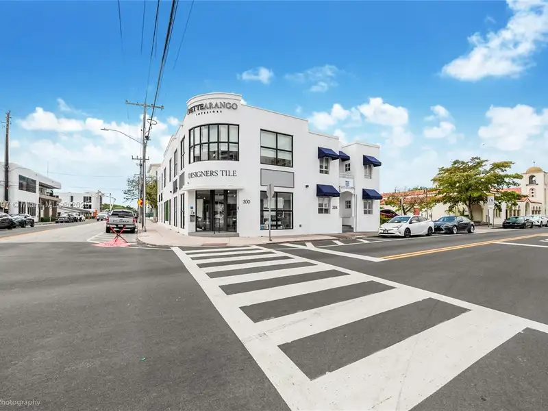 Modern Office Space for Lease in Prime Coral Gables Location with Flexible Floor Plans