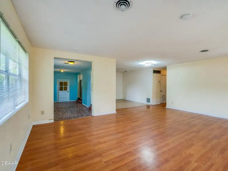 Versatile Single Family Home on 1/4 Acre in Sfr-5 Zoning