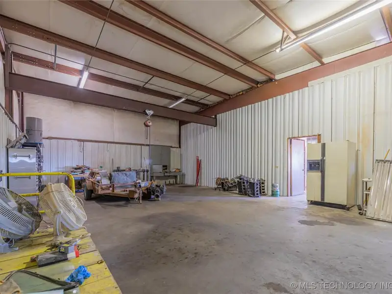 Versatile Former Machine Shop in Prime Downtown Sand Springs Location