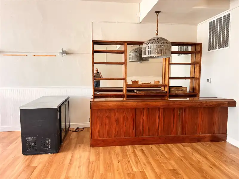 Turn-key Restaurant Space for Lease in Mt. Vernon with Fully Equipped Kitchen