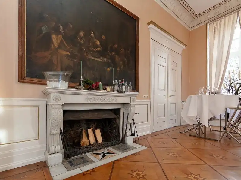 Crassenstein Castle: Historic Property in Münsterland, Ideal for Boutique Hotel or Bed & Breakfast
