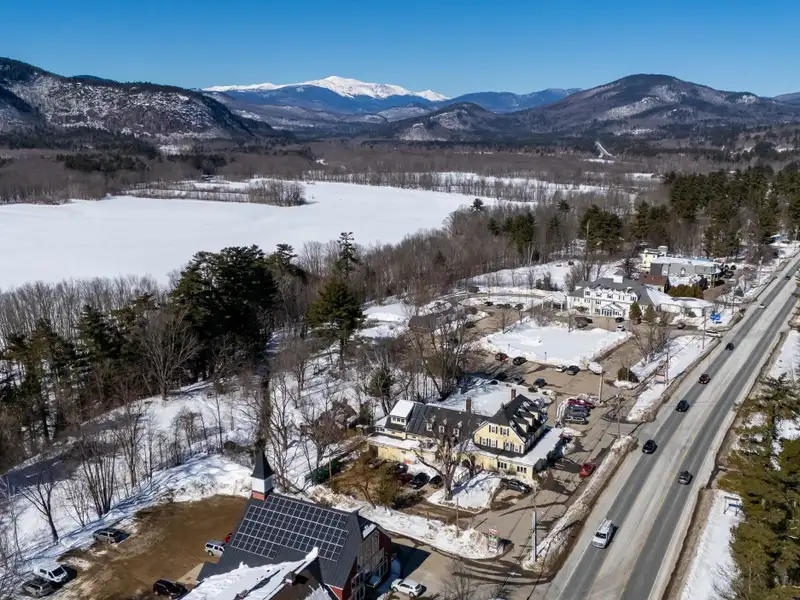 Multi-use Property with Restaurant, Brewery, and Guest Rooms Near Mt. Washington