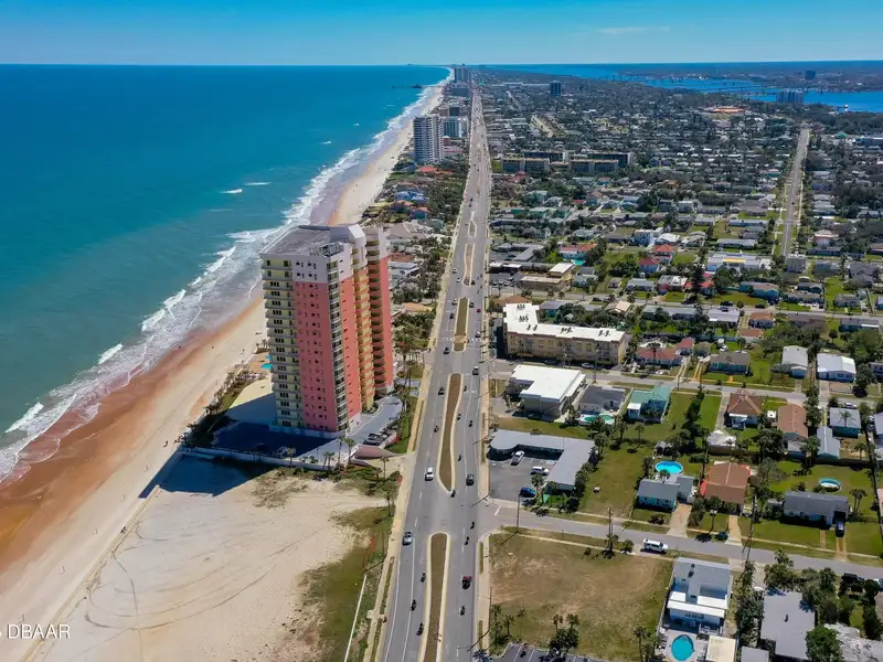 Turnkey 9-unit Motel with Renovated Efficiencies on Atlantic Ave