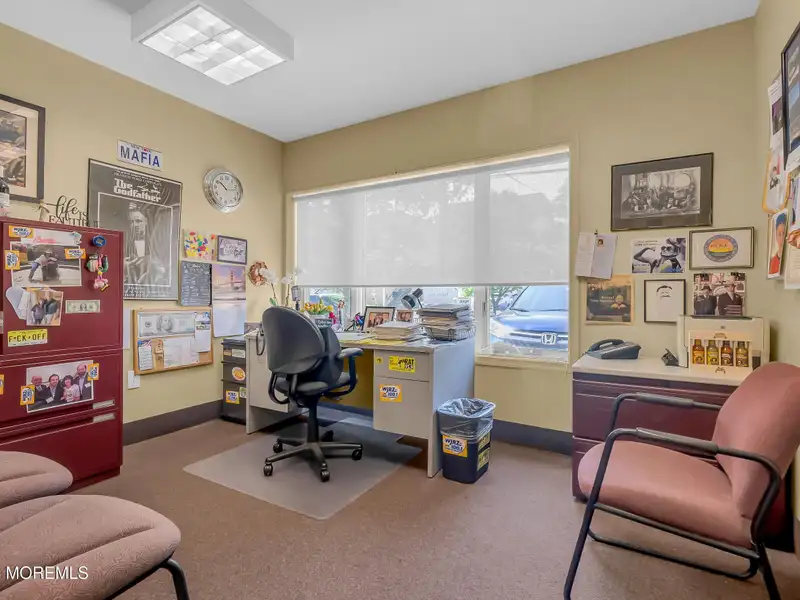 Versatile Commercial Lease in Prime Belmar Location, 5,000 Sq. Ft. Total Available