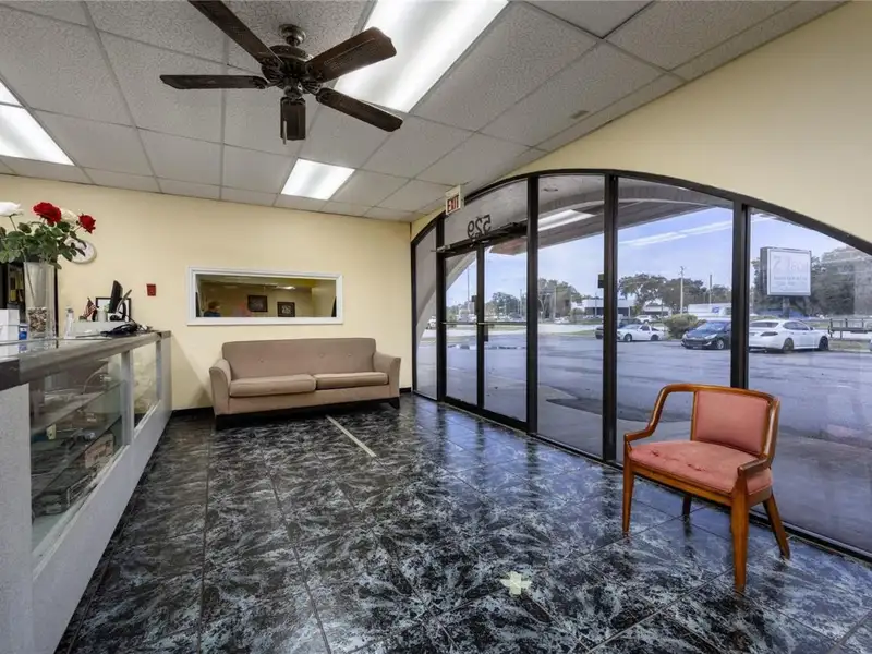 Prime Automotive Facility on Us 17/92 in Longwood, Fl - 9,700 Sq Ft
