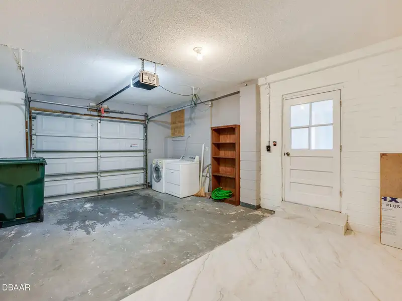 Zoned Sfr-5 Single Family Home on 1/4 Acre Ideal for Office Use