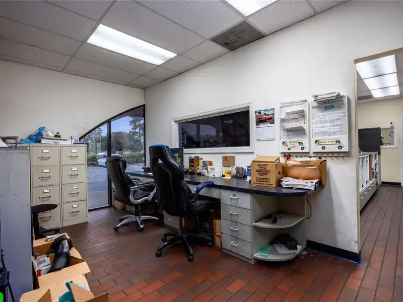 Prime Automotive Facility on Us 17/92 in Longwood, Fl - 9,700 Sq Ft