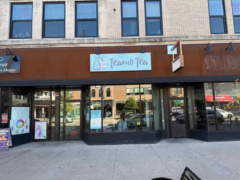 Renovated Retail Space for Sublease in Prime Downtown Iowa City Location