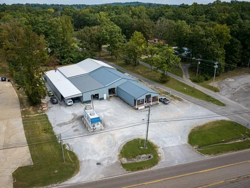 Large Commercial Building on Highway 412e in Parsons with Extensive Frontage and Warehouse Space