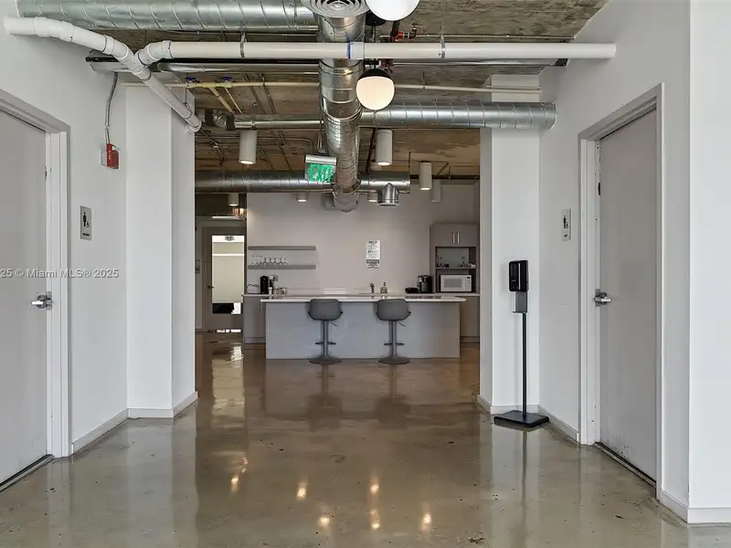 Professional Office Space for Rent - 58 Sf, 10th Floor Near I-95 & Brickell