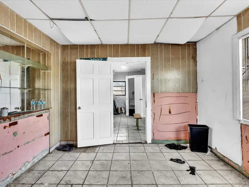Commercial Property with Office Space and Residential Unit in Industrial Area