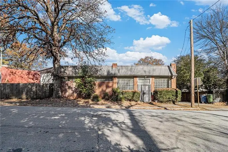 Historic 1930 East Atlanta/ormewood Park Live/work Property with Mixed Use Zoning