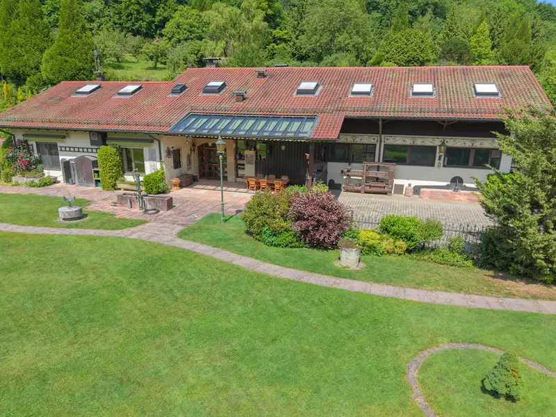 Spacious 34,000 M² Stud Farm Property with Main House, Pool, and Guest Accommodations