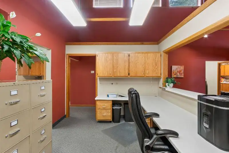 Standalone 3,300 Sf Commercial Building in Stanley Street Medical Arts Plaza, Stevens Point