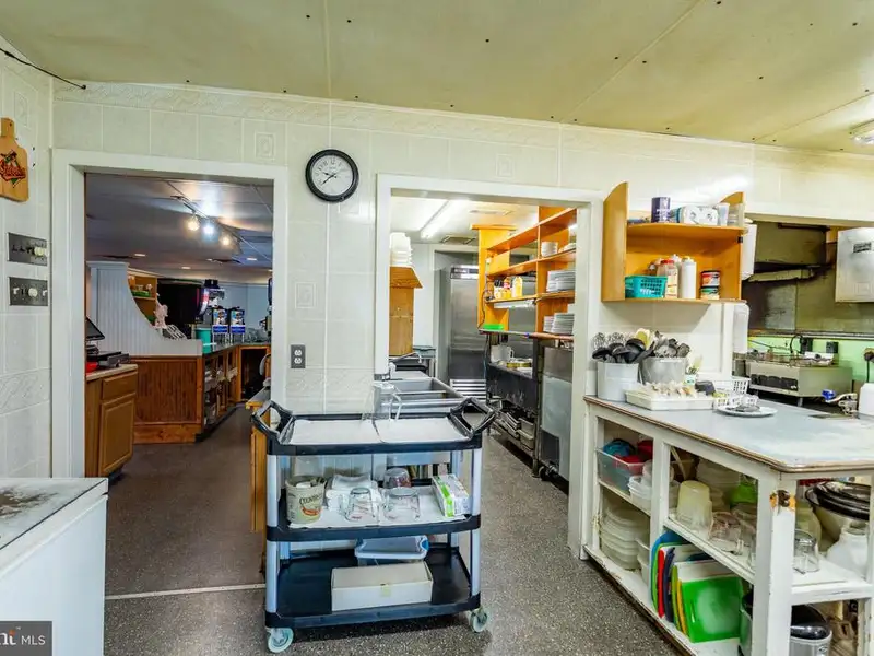 Established Restaurant with Commercial Kitchen and 120+ Seating in Hardy County