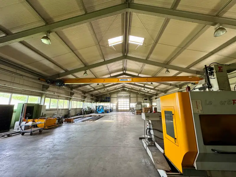 Versatile Commercial Property with Hall and Office Space in Luckenwalde's Industrial Estate