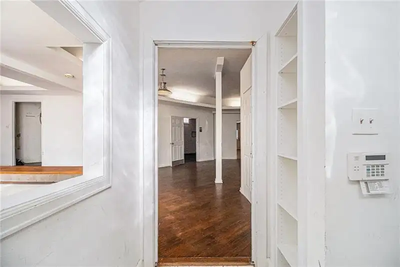 Historic 1930 East Atlanta/ormewood Park Live/work Property with Mixed Use Zoning