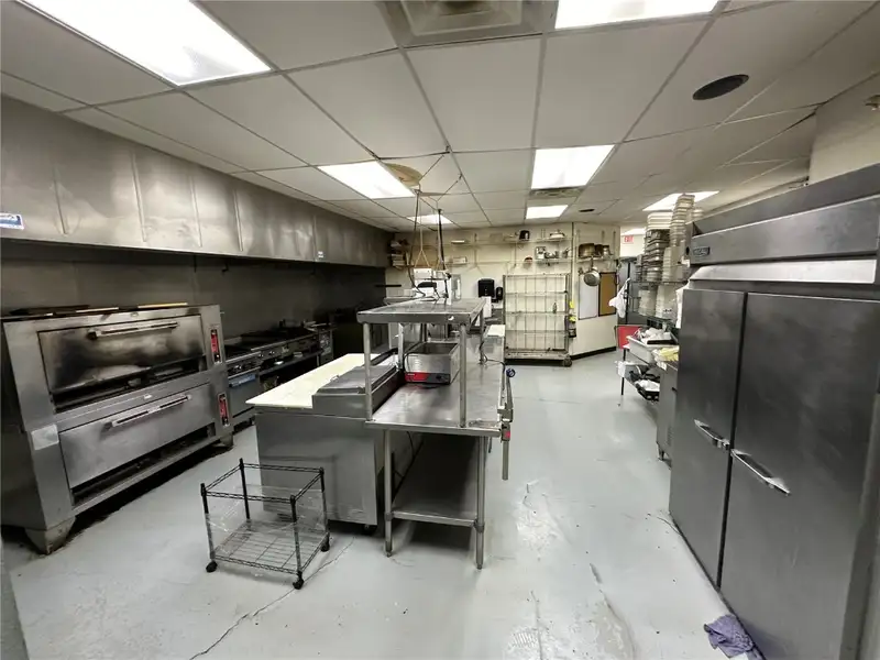 Turn-key Restaurant Space for Lease or Sale in Sw Corridor - 3,724 Sf