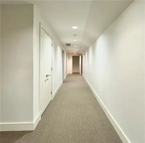 Class a Office Building for Sale or Lease in Prime Highway Commercial Location