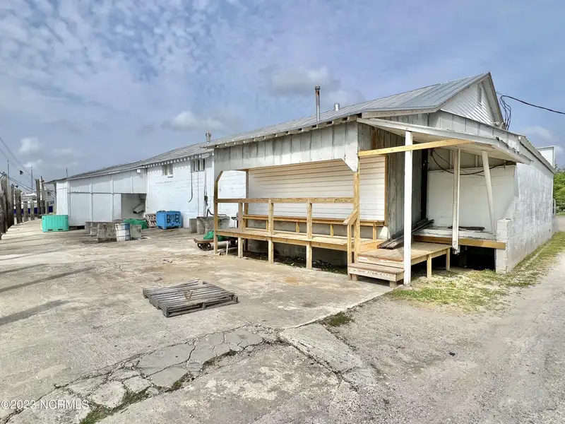 Prime Waterfront Mu-1 Development Opportunity in Historic Oriental, Nc with Deepwater Dockage