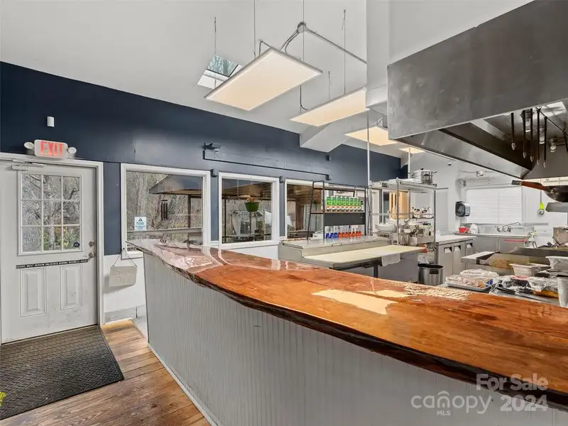 Commercial Restaurant and Brewery with Mountain Views in Maggie Valley
