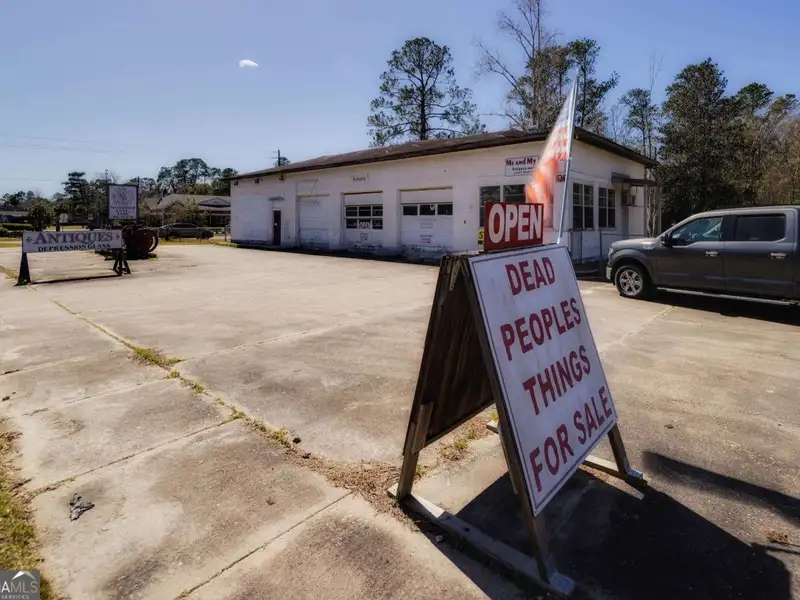 4-acre Commercial Property with Historic Fire Museum on Us Hwy 17, Woodbine
