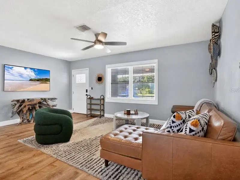 Charming Airbnb Home Near Downtown Orlando with In-law Suite and Expansive Backyard
