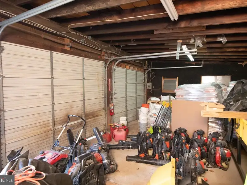 Commercial Property with Office and Warehouse Space in Norristown, Ideal for Multiple Tenants