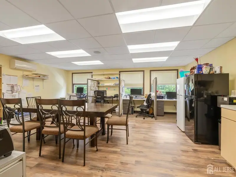 Renovated 3,345 Sf Medical Condo in Ferris Plaza, East Brunswick