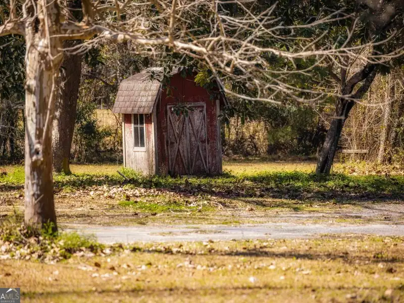 4-acre Commercial Property with Historic Fire Museum on Us Hwy 17, Woodbine