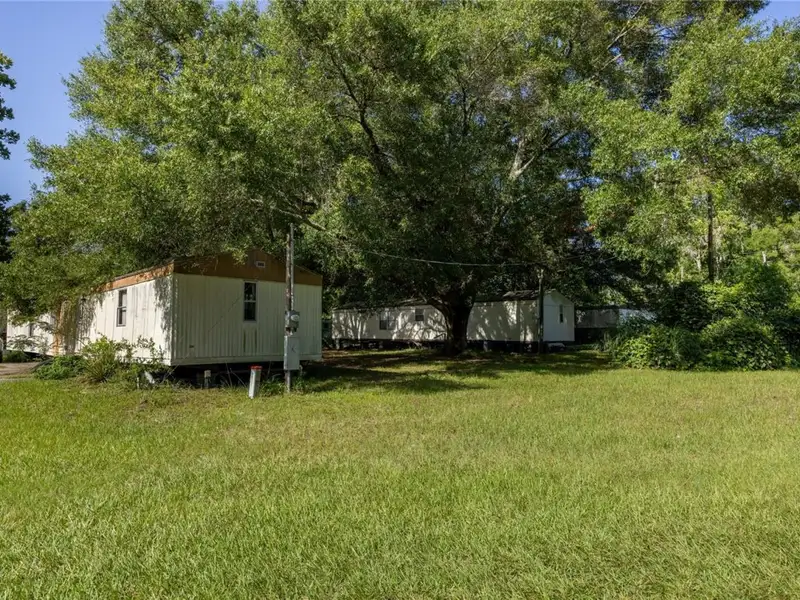 15-unit Manufactured Home Park Near Santa Fe River, High Springs, Fl